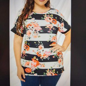 067. Stripe Plus Size Striped Floral Short Sleeve Top  Size 3X